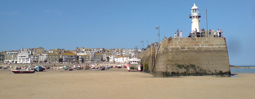 St Ives Harbour Cornwall - Holiday Accommodation and Holiday Cottages in St Ives, Cornwall UK